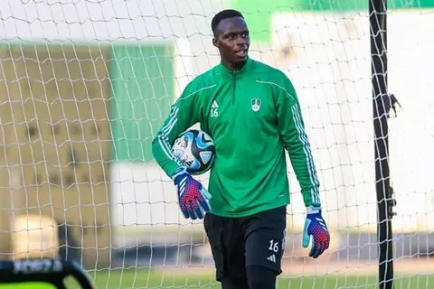 الرياضية: أهلي جدة بدأ مفاوضات تجديد عقد ميندي